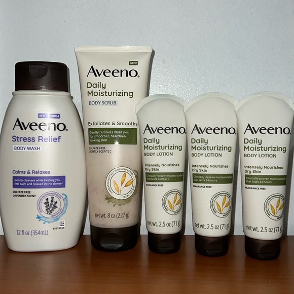 Aveeno Other - Aveeno Bodycare Bundle